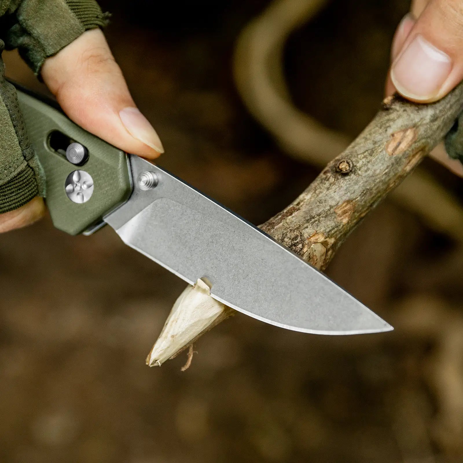 Axis Lock Folding Pocket Knife with G10 handle and 8Cr Blade