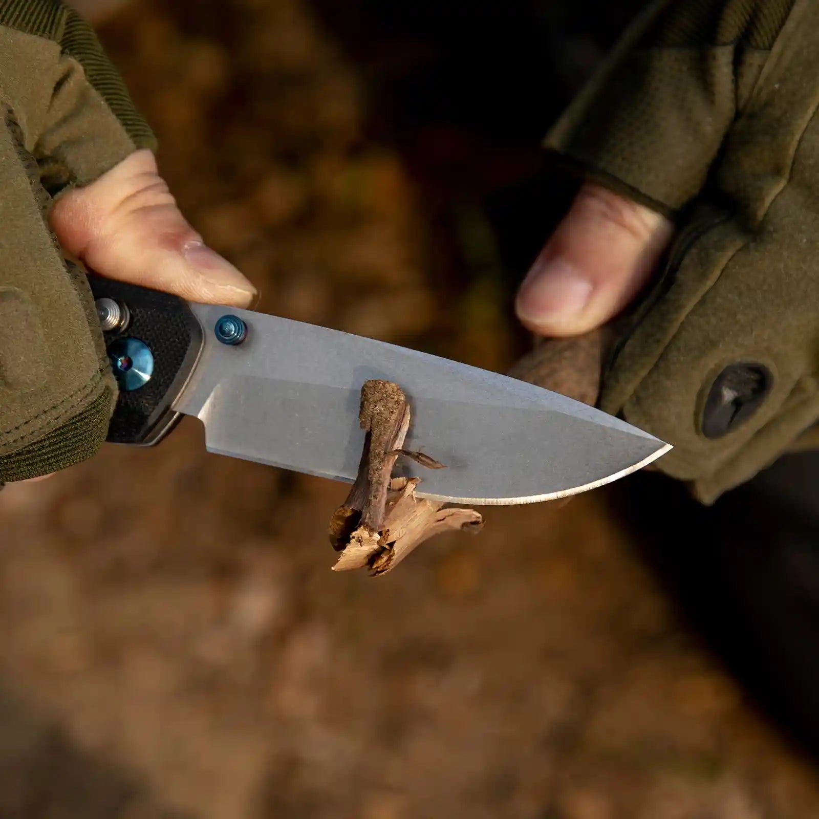 D2 Steel Drop Point Blade with G10 Handle Folding Knife