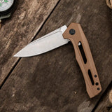 8Cr Blade Pocket Knife with G10 and Carbon Fiber Handles and Bearing System