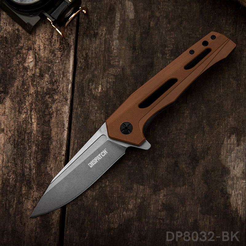 8Cr Blade Pocket Knife with G10 and Carbon Fiber Handles and Bearing System