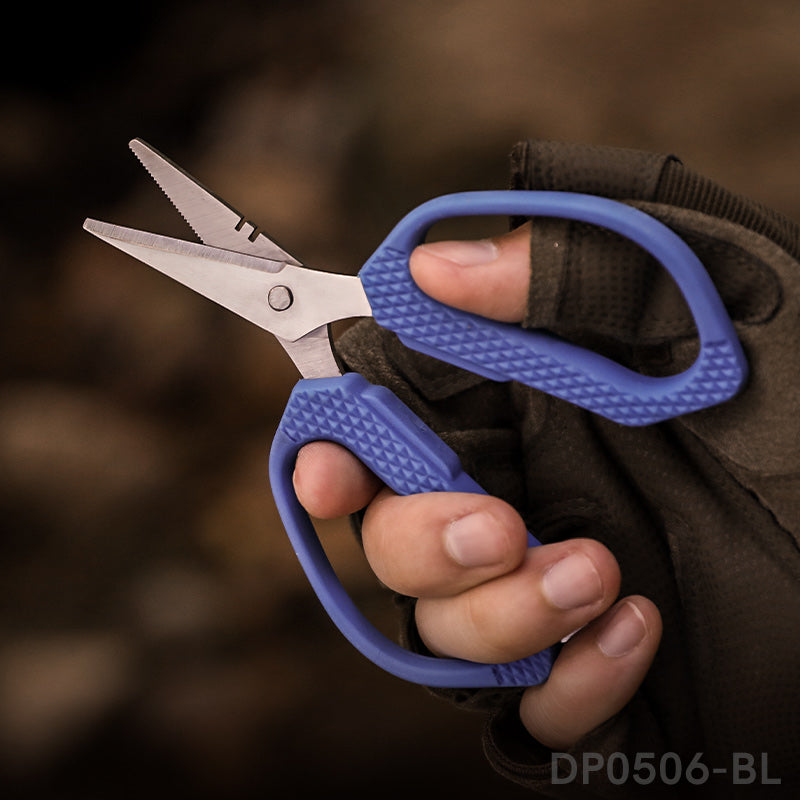 https://www.dispatchknives.com/cdn/shop/products/Fishing-Braid-Line-Scissors-with-Titanium-Coating-and-Dual-Nonslip-Serrated-Edge-DP0506-BL-8.jpg?v=1650616096